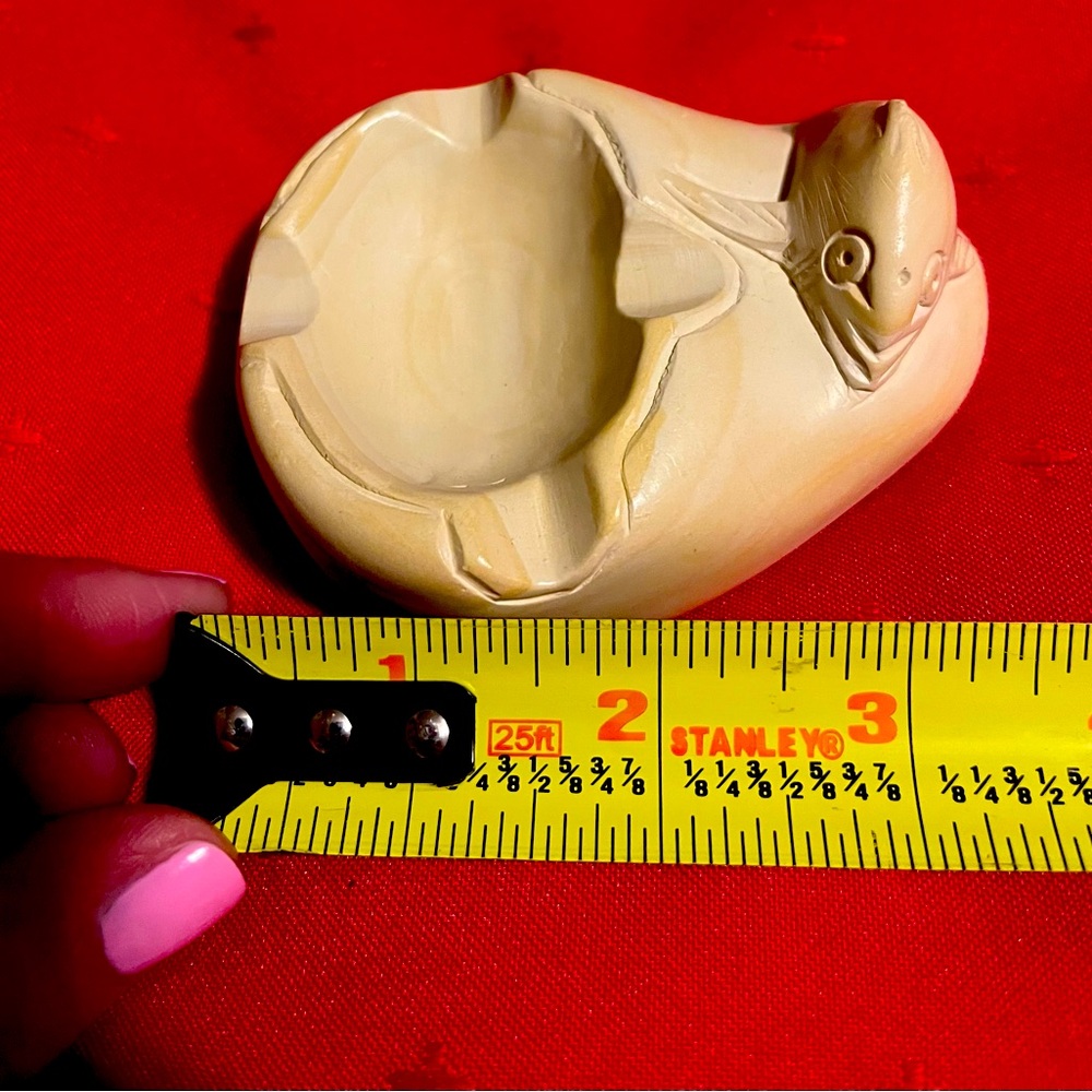 White stone vintage cigar ashtray, new